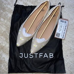 NEW Justfab pointed toe flats